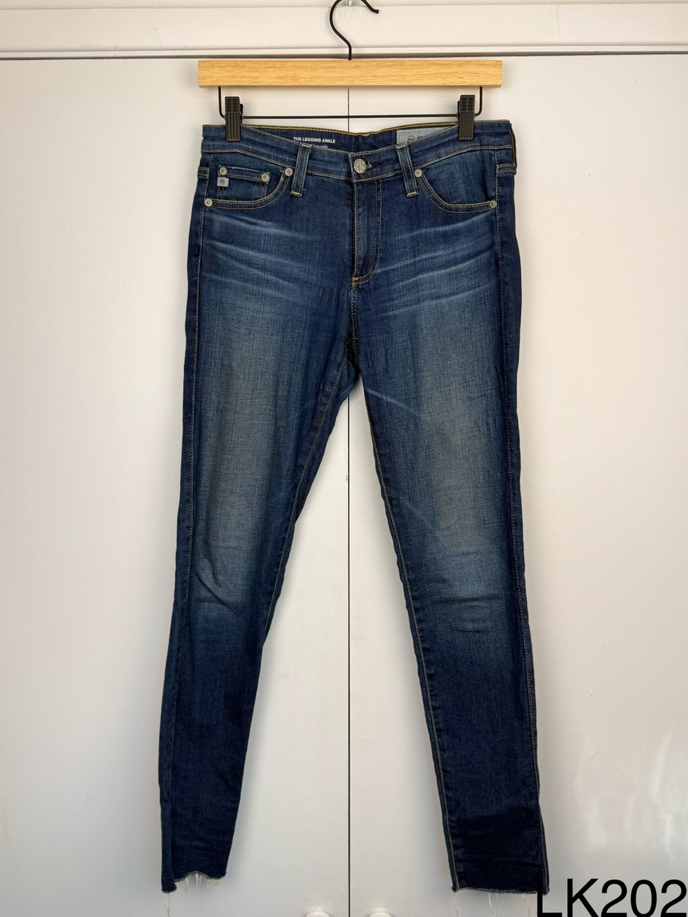 AG The Legging Ankle 7 Years Break Skinny Jeans 26R